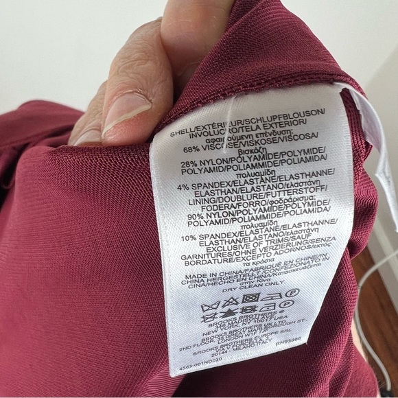 Brooks Brothers Red Ponte Knit Short Sleeve Sheath Dress Size 6 - Picture 5 of 5